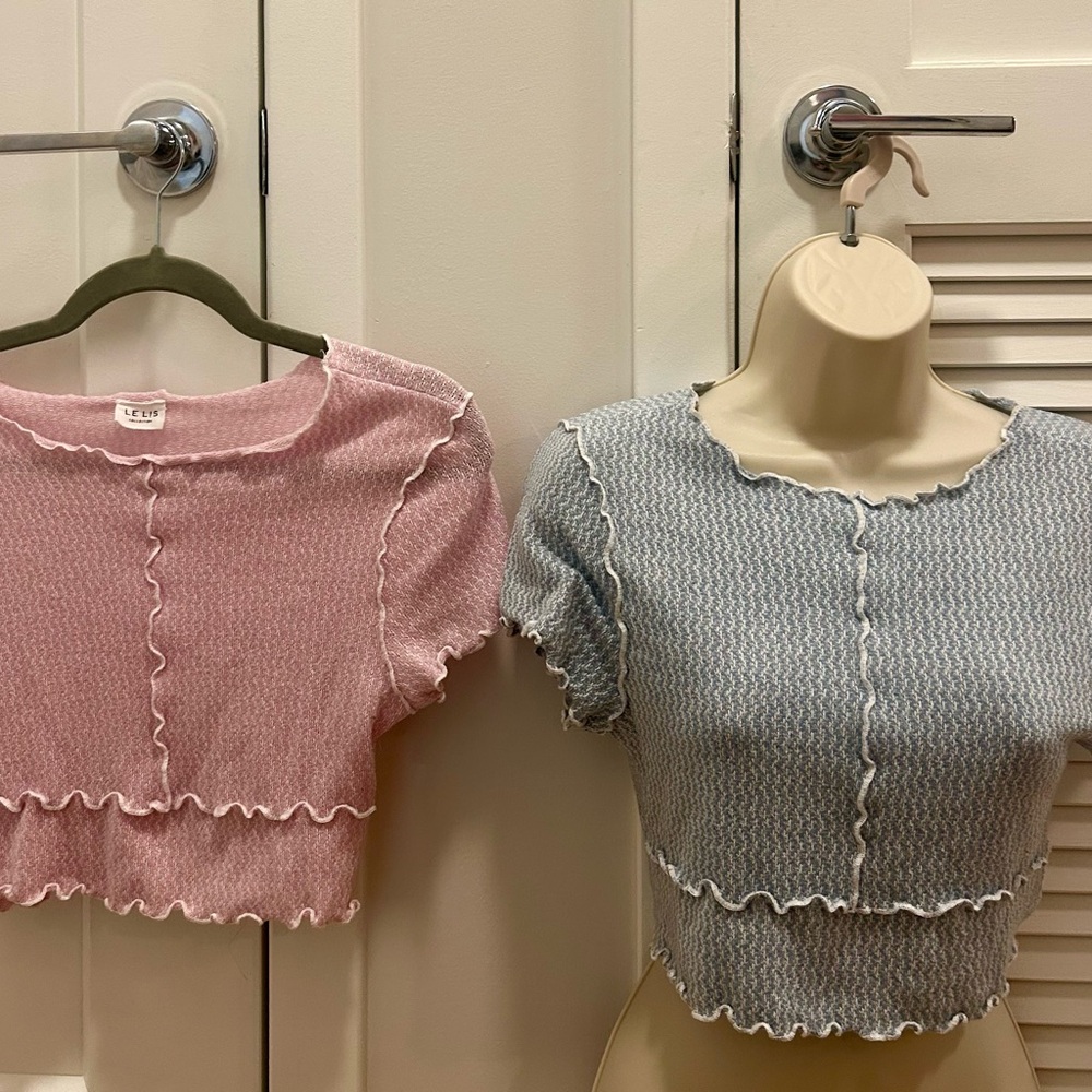 2 LE LIS Ruffled Crop Tops Pink and Blue